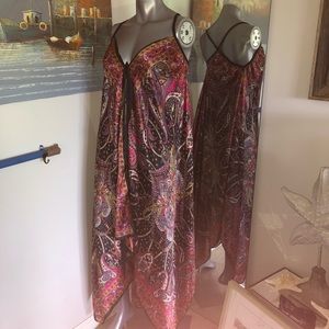 Paradise 🌺 EUC 💯 % Silk bohemian paisley